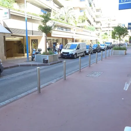 Apartmán 1 Bedroom Etats Unis-croisette 50 Meters From The Croisette 250 *