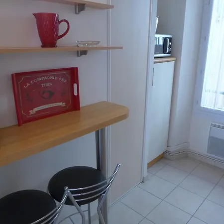 1 Bedroom Etats Unis-croisette 50 Meters From The Croisette 250