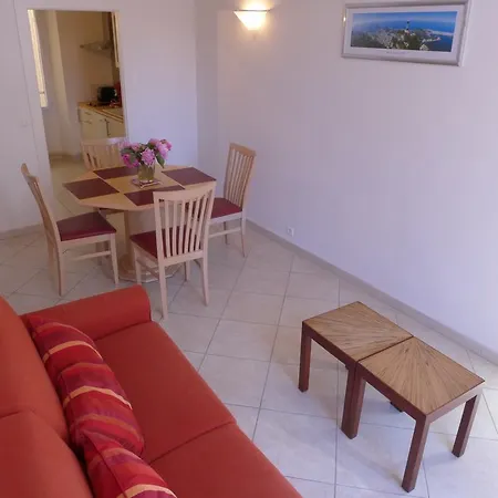 1 Bedroom Etats Unis-croisette 50 Meters From The Croisette 250 *