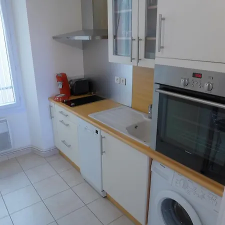 1 Bedroom Etats Unis-croisette 50 Meters From The Croisette 250 Apartment Cannes